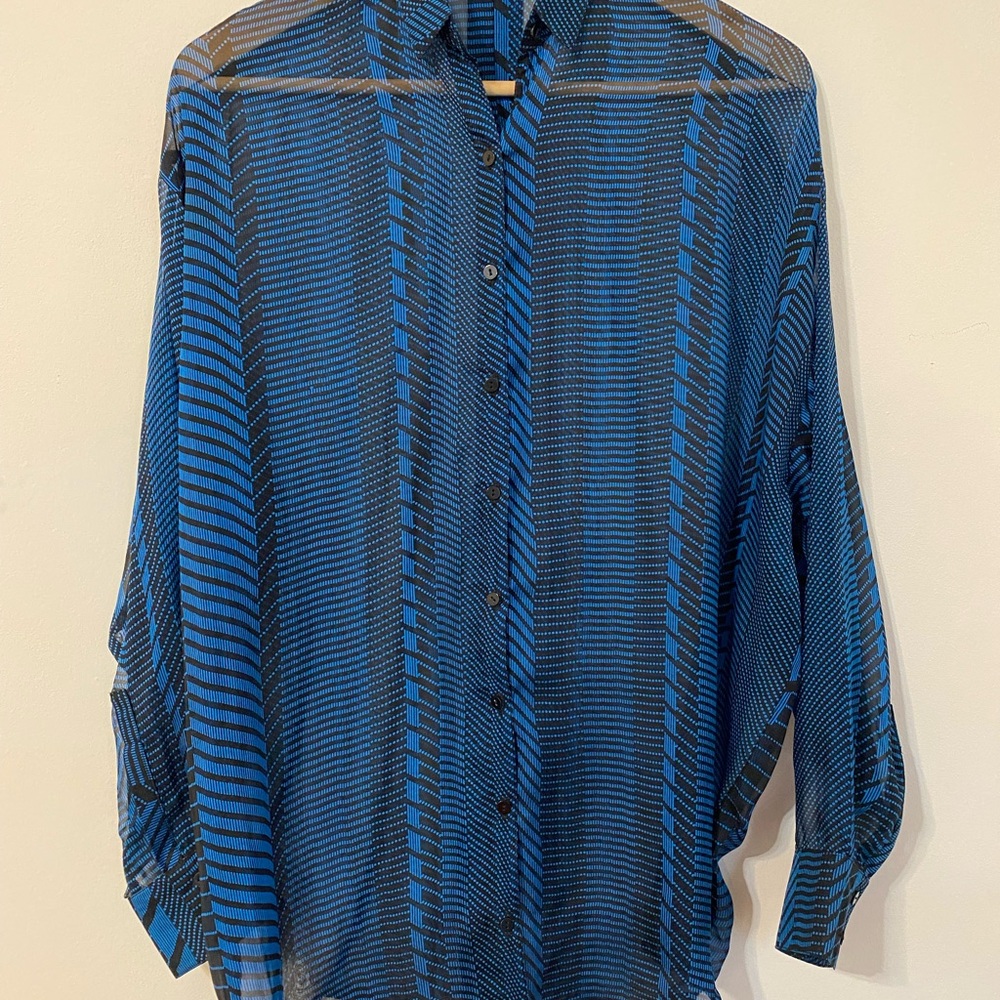 Sheer silk graphic button down o/s